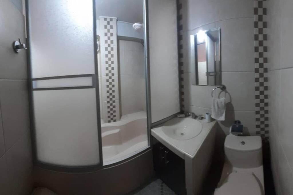 A Un Minuto Del Aeropuerto Sientase Como En Casa Cusco Luaran gambar